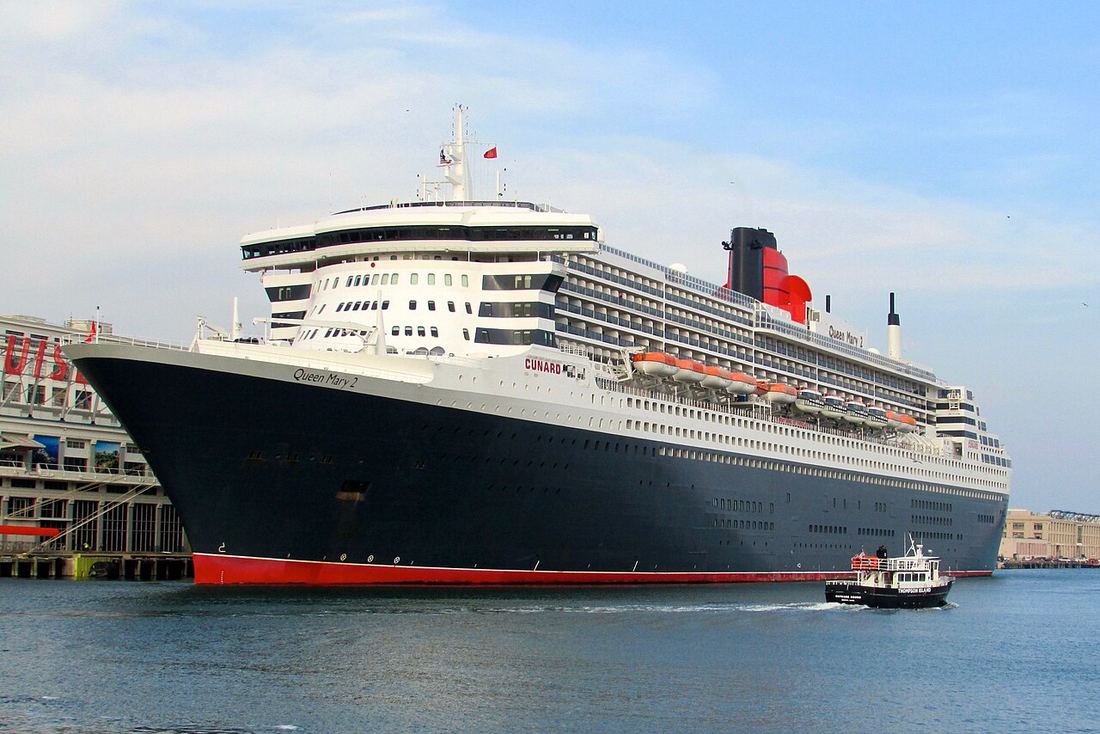 The Queen Mary 2 at the quayside