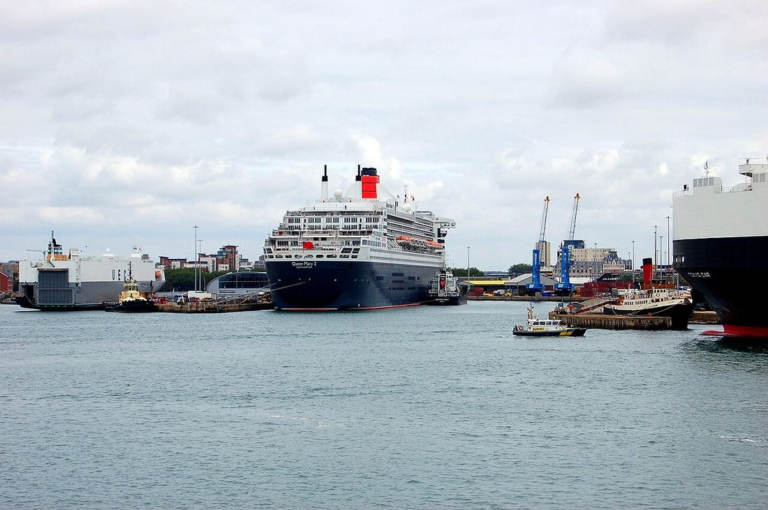 Queen Mary 2 docked at Southampton